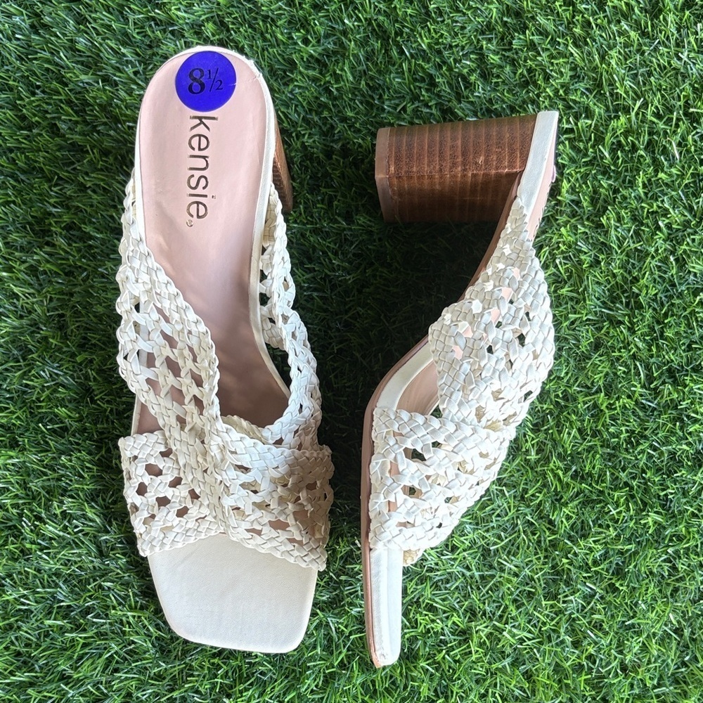KENSIE Khadijah Women’s White Mule Block Heel Slides size 8.5